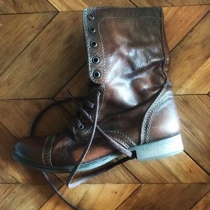 Steve Madden brown boots Size 7